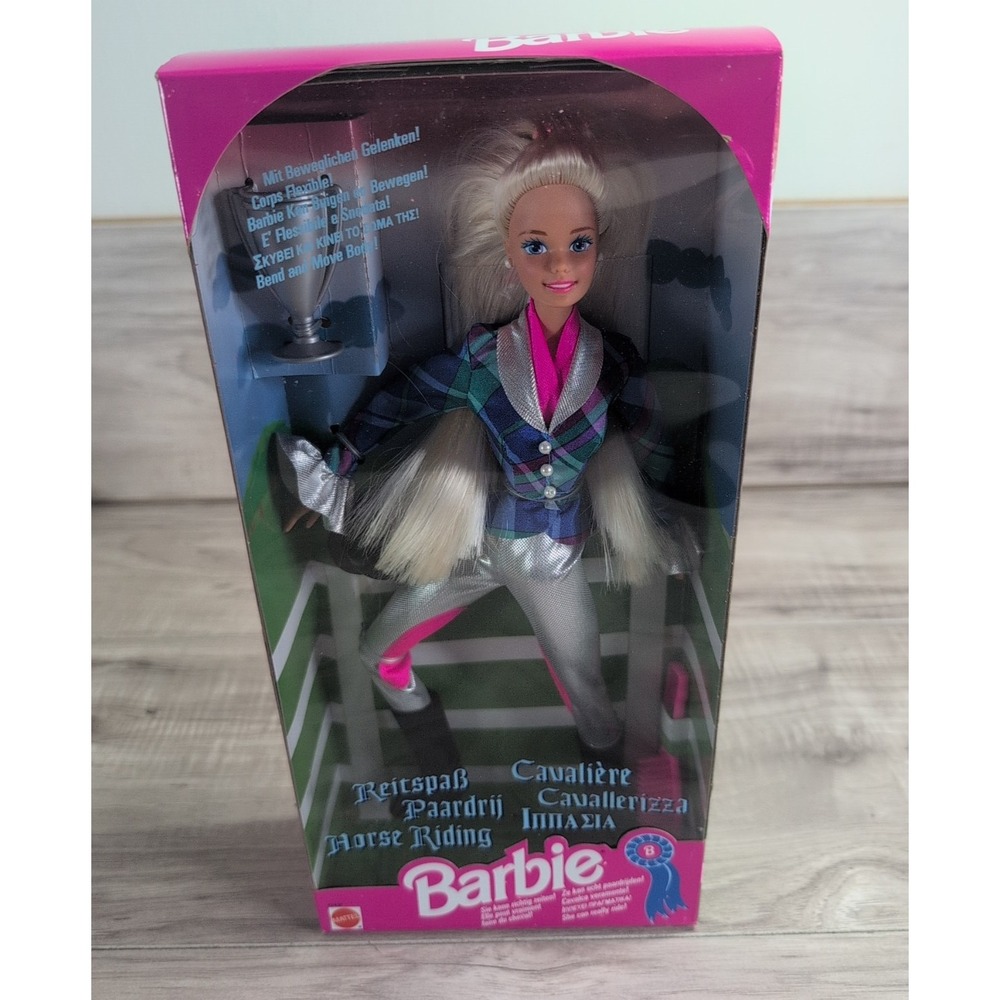 Horse Riding Cavallerizza Cavaliere Foreign Barbie Doll #12456 - 1994 Mattel